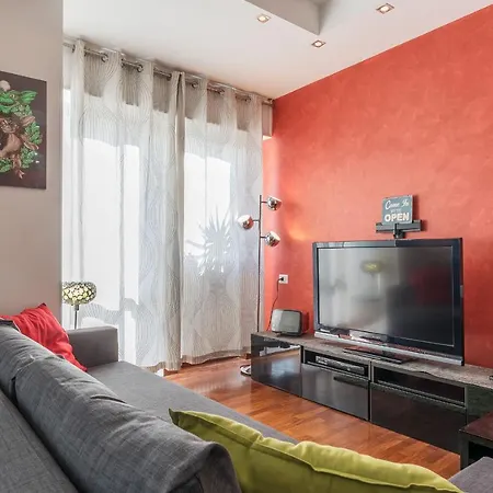 Pigneto & Malatesta Subway Flat Rome