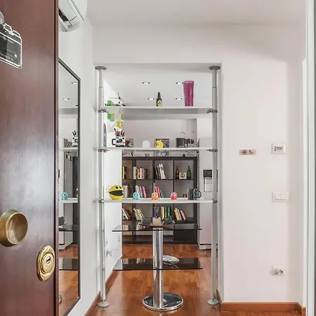 Pigneto & Malatesta Subway Flat Rome